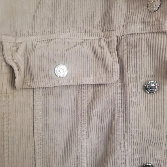 ZARA corduroy distressed cropped cream color loose fit jacket, size small - Picture 7 of 7